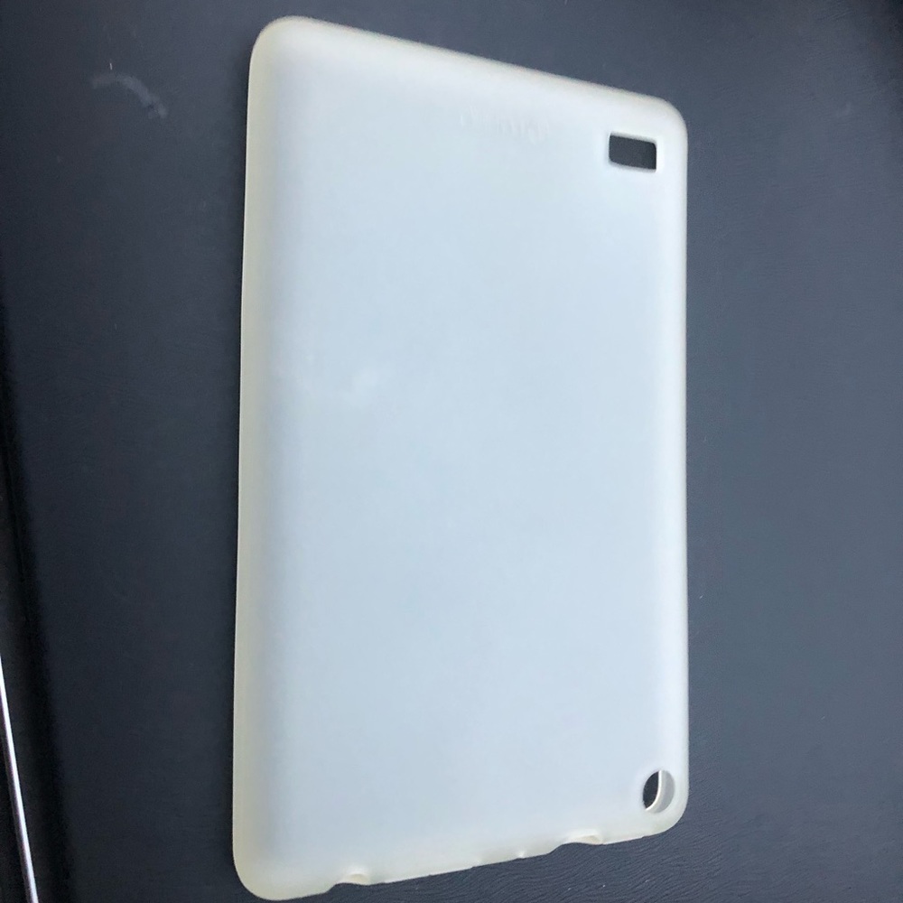 Amazon Fire and case - Picture 7 of 7